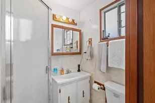 2345 N 130th St, Seattle, WA 98133 - Photo 18