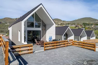 1414 Cottage Lane, Chelan, WA 98816 - Photo 2