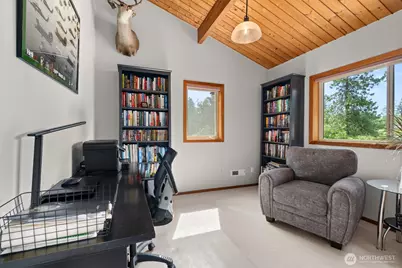 1090 Middle Fork Road, Onalaska, WA 98570 - Photo 18