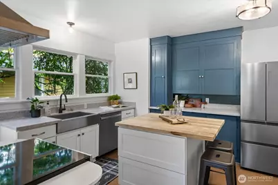 347 NW 81st Street, Seattle, WA 98117 - Photo 8