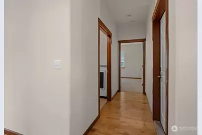 1844 SW Aberdeen Court, Oak Harbor, WA 98277 - Photo 8