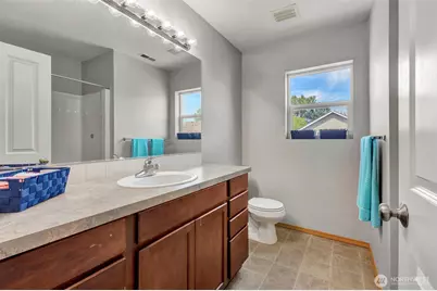 6219 Park St E, Fife, WA 98424 - Photo 16