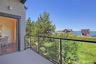 1095 Essex St, Camano Island, WA 98282 - Photo 14