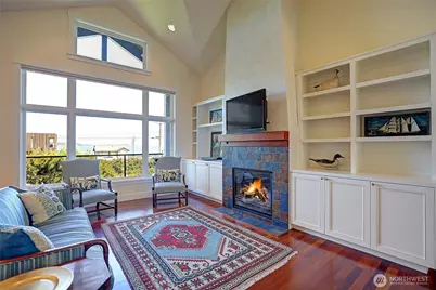 1095 Essex Street #2, Camano Island, WA 98282 - Photo 12