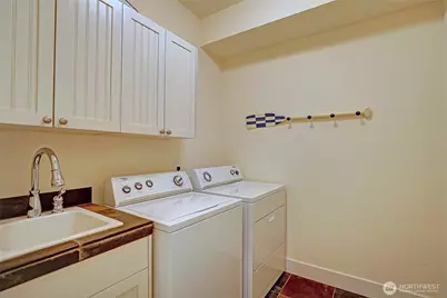 1095 Essex Street #2, Camano Island, WA 98282 - Photo 26