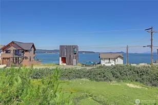 1095 Essex St, Camano Island, WA 98282 - Photo 20