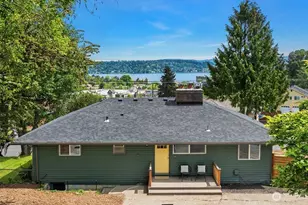 9275 Renton Ave S, Seattle, WA 98118 - Photo 2