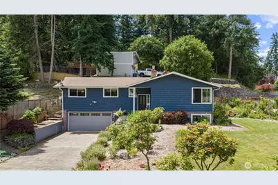 4702 69th Avenue W, University Place, WA 98466 - Photo 1