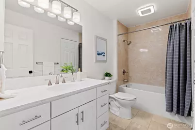 4 Lake Bellevue Drive #206, Bellevue, WA 98005 - Photo 24