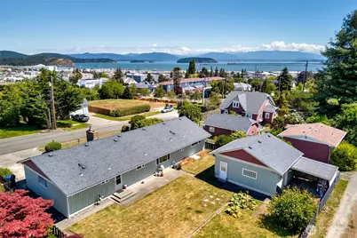 1015 35th Street, Anacortes, WA 98221 - Photo 4