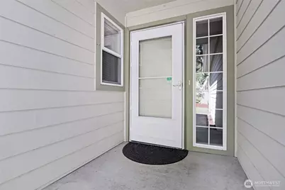 15626 Lindsay Road SE, Yelm, WA 98597 - Photo 2