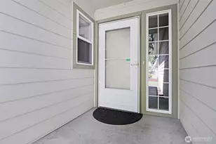 15626 Lindsay Rd SE, Yelm, WA 98597 - Photo 2
