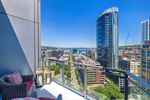 820 Blanchard St, Seattle, WA 98121 - Photo 12