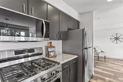 701 Galer Street #813, Seattle, WA 98109 - Photo 16