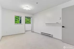 701 Galer St, Seattle, WA 98109 - Photo 24