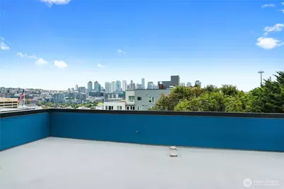 701 Galer Street #813, Seattle, WA 98109 - Photo 38
