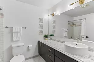 701 Galer St, Seattle, WA 98109 - Photo 26