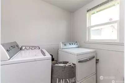 6845 S Clement Avenue, Tacoma, WA 98409 - Photo 8