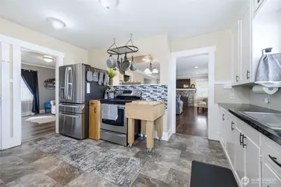 4801 S Thompson Avenue, Tacoma, WA 98408 - Photo 8