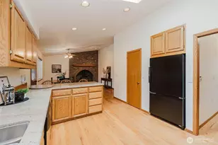 1724 NW Palmer Ln, Bremerton, WA 98311 - Photo 14