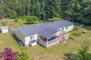 239 Robinson Rd, Port Angeles, WA 98362 - Photo 20