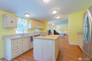 239 Robinson Rd, Port Angeles, WA 98362 - Photo 6