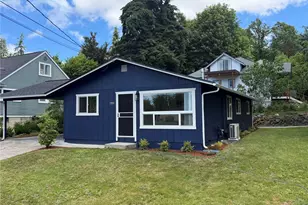 722 Central St SE, Olympia, WA 98501 - Photo 2