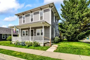 307 3rd St, Sultan, WA 98294 - Photo 2