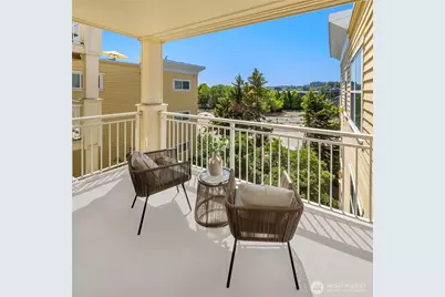 2901 NE Blakeley Street #409, Seattle, WA 98105 - Photo 4