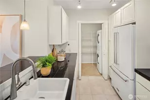 2901 NE Blakeley St, Seattle, WA 98105 - Photo 12