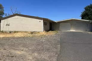 214 Carswell Dr, Moses Lake, WA 98837 - Photo 1