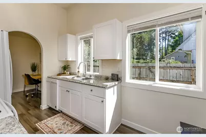 19105 17th St SW, Lakebay, WA 98349 - Photo 8