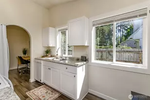 19105 17th St SW, Lakebay, WA 98349 - Photo 8