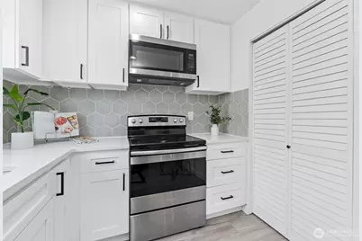 6114 N 49th Street #Unit B, Tacoma, WA 98407 - Photo 10