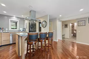 10903 Glen Acres Dr S, Seattle, WA 98168 - Photo 12
