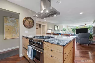 10903 Glen Acres Drive S #B, Seattle, WA 98168 - Photo 16