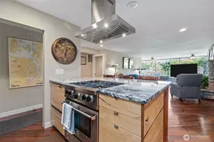 10903 Glen Acres Dr S, Seattle, WA 98168 - Photo 16