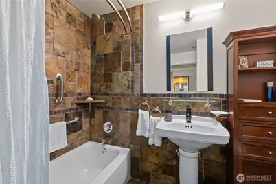 10903 Glen Acres Drive S #B, Seattle, WA 98168 - Photo 26