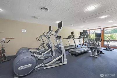 10903 Glen Acres Drive S #B, Seattle, WA 98168 - Photo 34