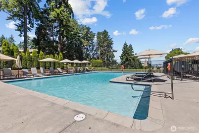 10903 Glen Acres Drive S #B, Seattle, WA 98168 - Photo 32