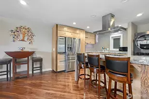 10903 Glen Acres Dr S, Seattle, WA 98168 - Photo 14