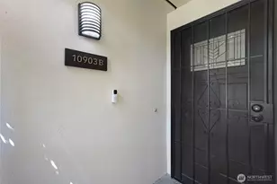10903 Glen Acres Dr S, Seattle, WA 98168 - Photo 4