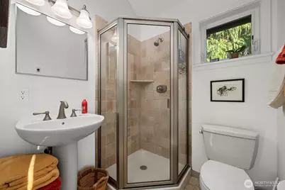 2111 Dellesta Drive, Bellingham, WA 98226 - Photo 24