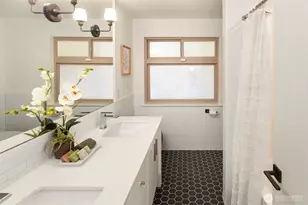 8459 40th Ave SW, Seattle, WA 98136 - Photo 18