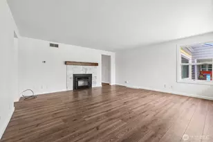 2404 S 121st St, Seattle, WA 98168 - Photo 8