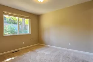 16811 NE 32nd St, Bellevue, WA 98008 - Photo 20