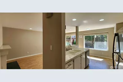 16811 NE 32nd Street, Bellevue, WA 98008 - Photo 12