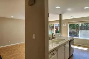 16811 NE 32nd St, Bellevue, WA 98008 - Photo 12