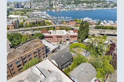 1010 Bellevue Court E, Seattle, WA 98102 - Photo 28