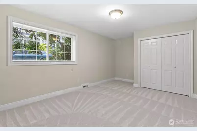 1542 E Sammamish Parkway NE, Sammamish, WA 98074 - Photo 20